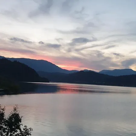 Villa Villa Lake *