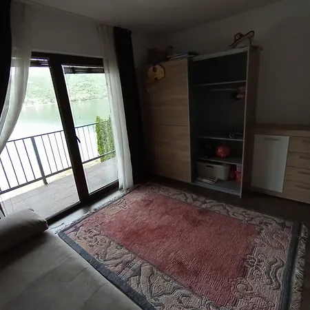 Villa Villa Lake